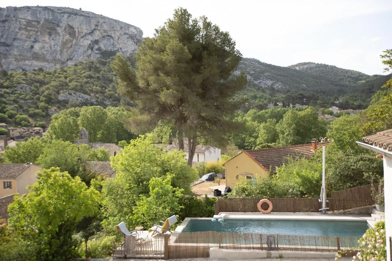 Hidden Gem With Panoramic Views location